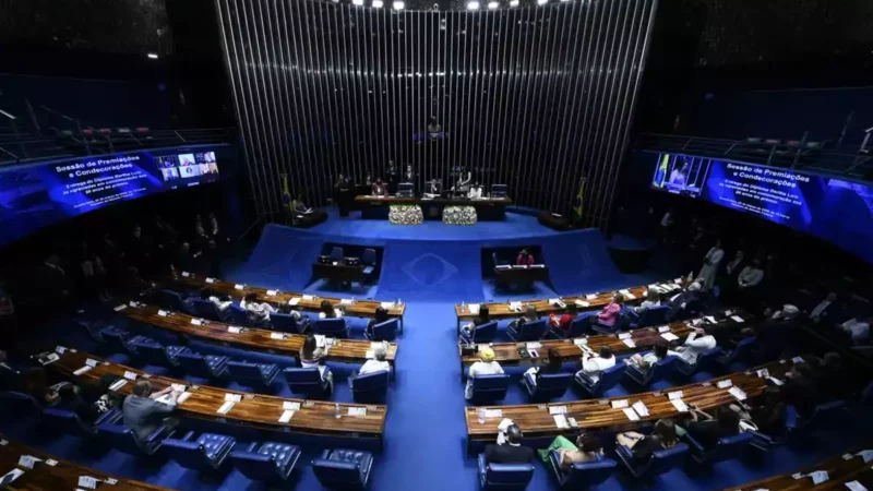 Senadores levam o próprio Senado ao TCU para barrar licitação de R$ 90 milhões para publicidade