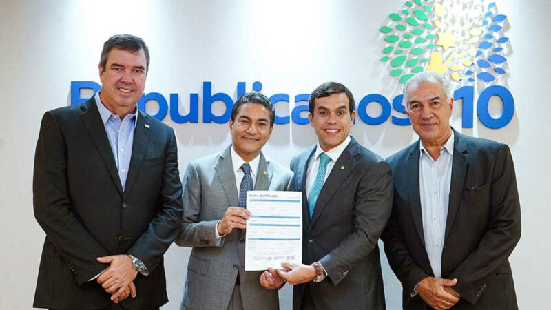 Beto Pereira se filia ao Republicanos apadrinhado por Riedel, Azambuja e Pereira