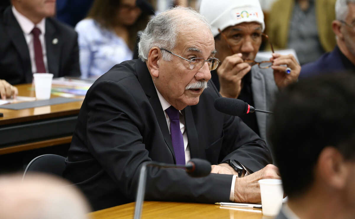 De olho na reeleição, Dr. Luiz Ovando pode substituir PP pelo Republicanos