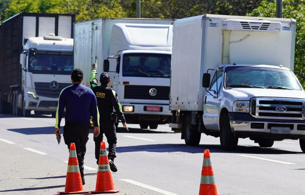 Frente Parlamentar da Agropecuária defende revisão do tabelamento do frete após novo aumento