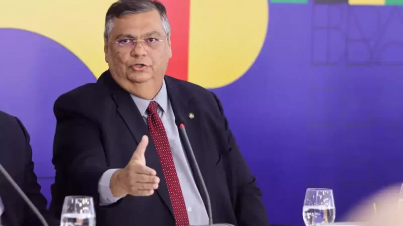 Moraes autoriza buscas da PF contra acusado de perseguir Flávio Dino