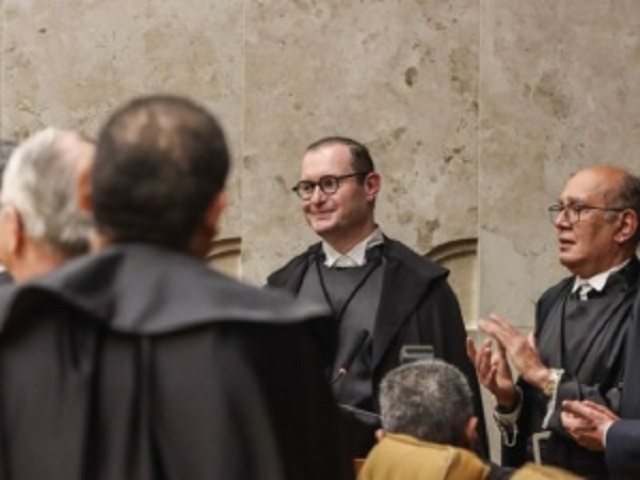 Zanin acompanha Gilmar por Justiça gratuita a quem ganha até R$ 5.000