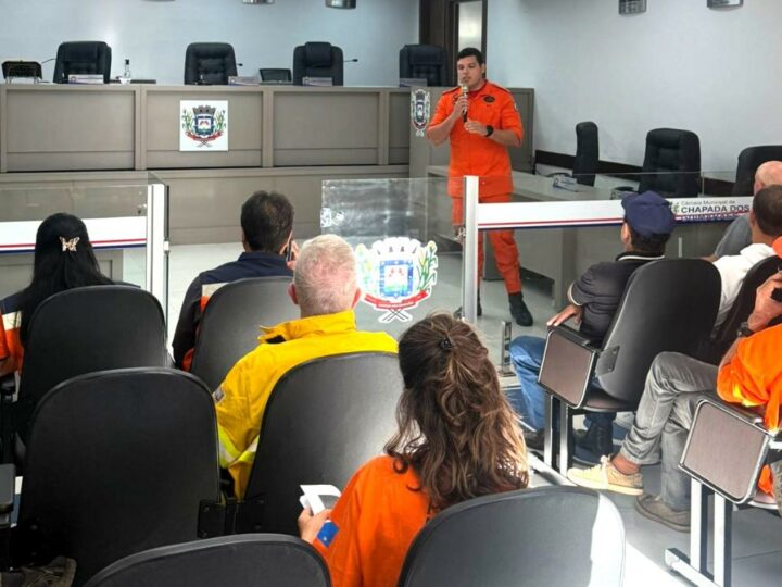 Corpo de Bombeiros alinha estratégias para reforçar ações de prevenção em Chapada dos Guimarães