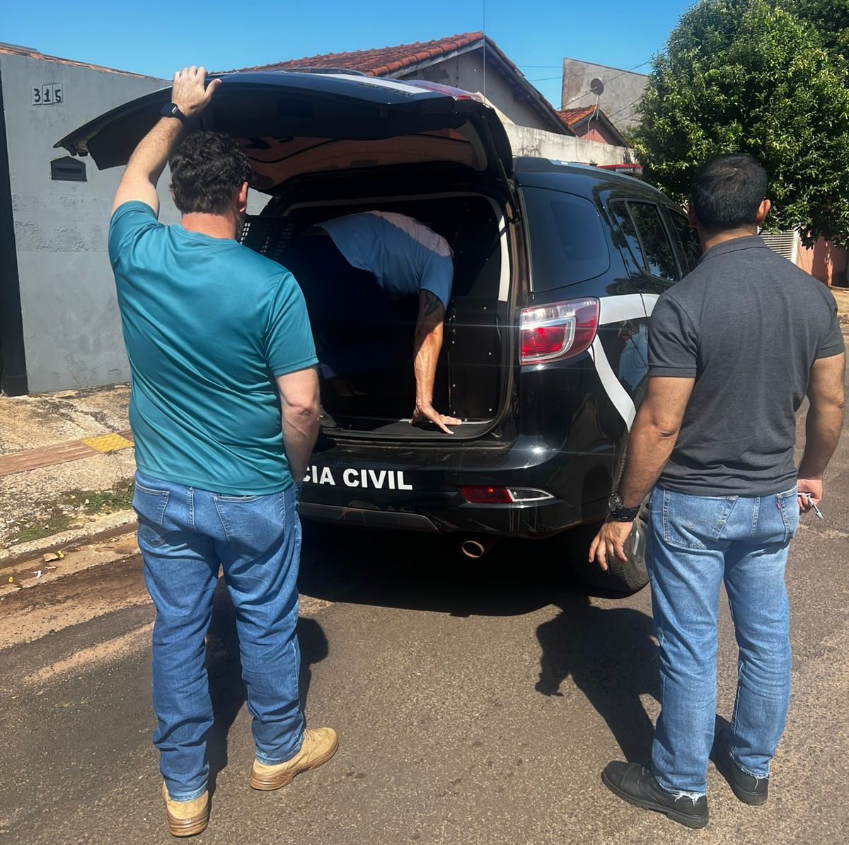 Polícia Civil prende homem por estupro e cárcere privado em Campo Grande