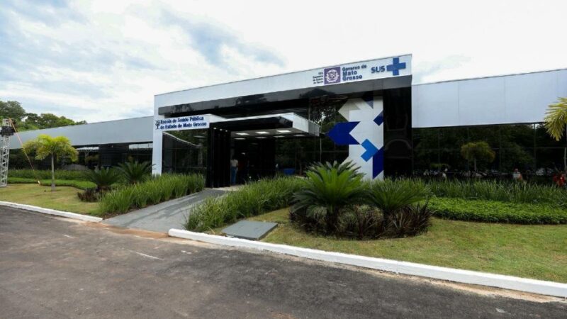 Escola de Saúde Pública divulga edital com 84 vagas para orientador em programas de residência