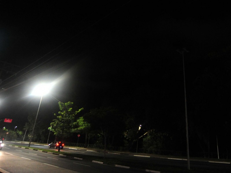 Sinop: praça em bairro próxima do centro está com iluminação precária