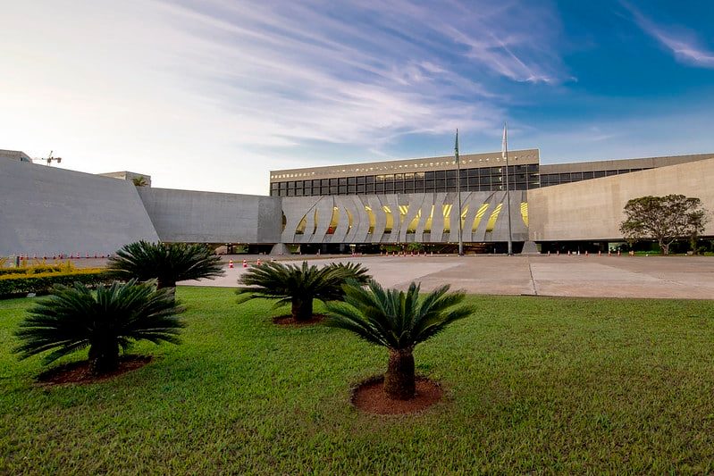 STJ solta jovem preso em MT por decisão de juiz sem pedido do Ministério Público