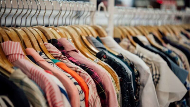 Instituto Mãos que Cuidam promove bazar beneficente com mais de 2 mil peças em Sinop